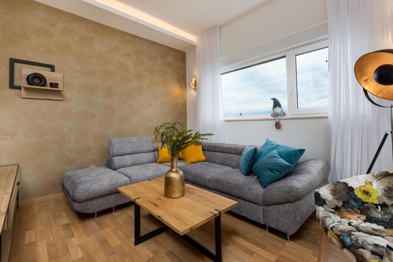 Apartment Muzini Малинска Экстерьер фото